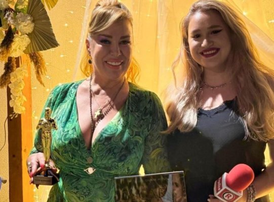 Exclusiv, de la Gala Luxury Business Awards: Corina Martin: „Mi se spune «Lady Redbull»“! Video