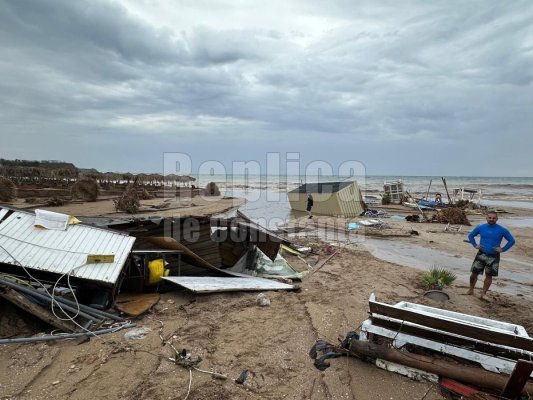 Plajă distrusă la Vama Veche, în urma ploilor torențiale