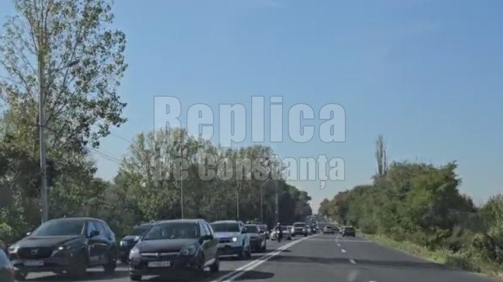 Turiștii pleacă acasă. Nervi întinși la maxim pe sensul de mers Mangalia-Constanța. Video