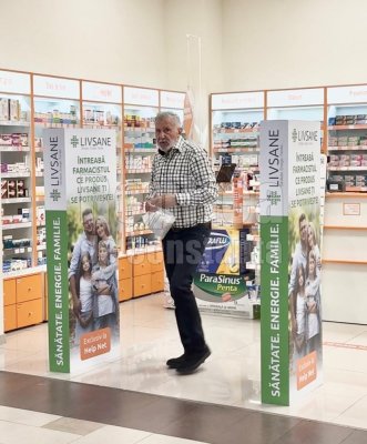 Game, set și meci! Cu mingea ridicată la fileu, Ilie Năstase intră trist în farmacie și iese fericit din florărie! Video