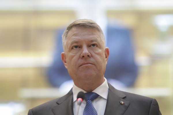 Klaus Iohannis, dat în judecată de criminalul Radu George Oprea