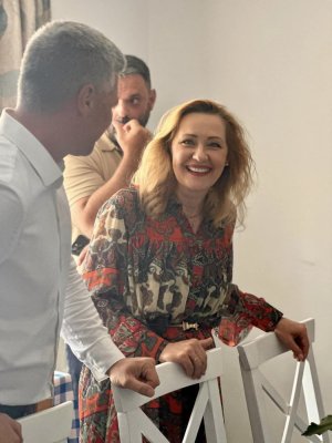 Elena Lasconi, președinta USR, vizită surpriză la Ghindărești