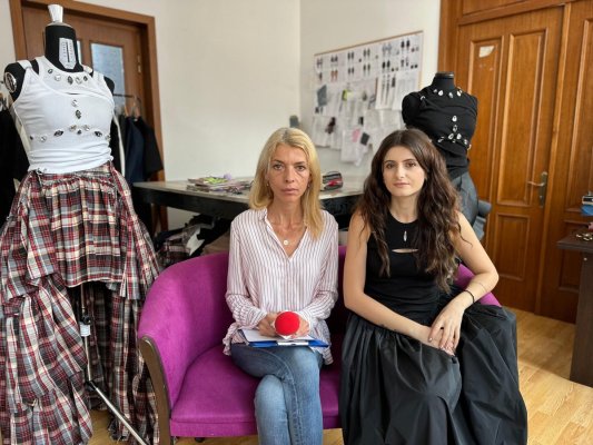 Elenis Sima, designer vestimentar: „Trendurile sunt trecătoare, dar stilul nostru personal rămâne“. Video