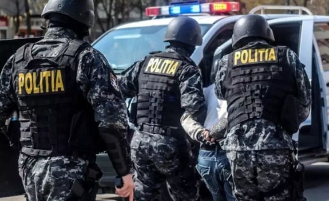 Poliția a capturat aproape 300 de arme deținute ilegal. În operațiune au fost implicați 1.000 de polițiști din întreaga țară