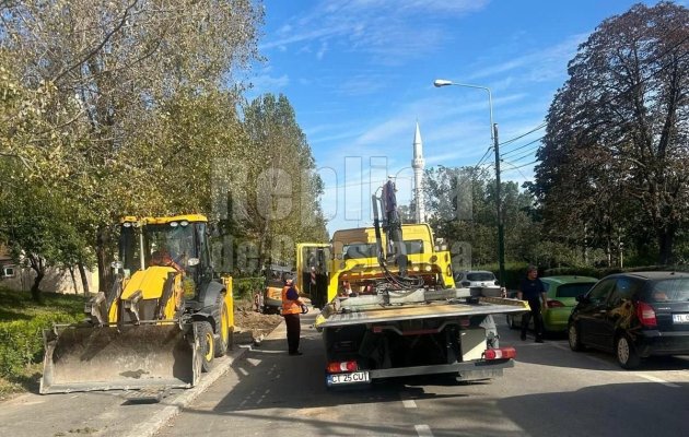 Mașinile parcate neregulamentar pe str. Suceava, ridicate cu scandal