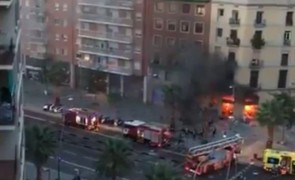 ALERTĂ! Explozii la Barcelona: peste 20 de răniți