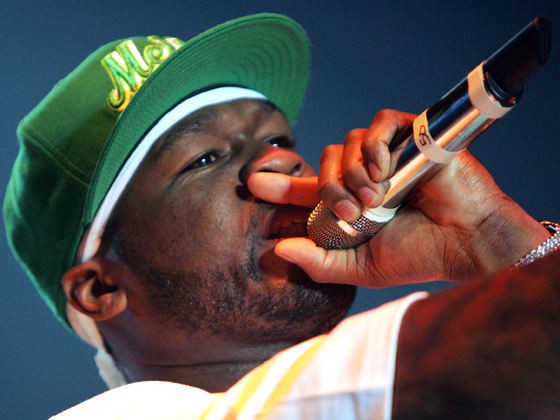 Poliţist newyorkez, anchetat după ce a ordonat să se tragă fără avertisment asupra rapperului 50 Cent