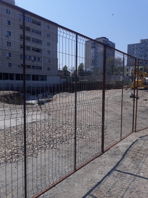 Lucrări ILEGALE la noul bloc din zona Lidl de pe Șoseaua Mangaliei