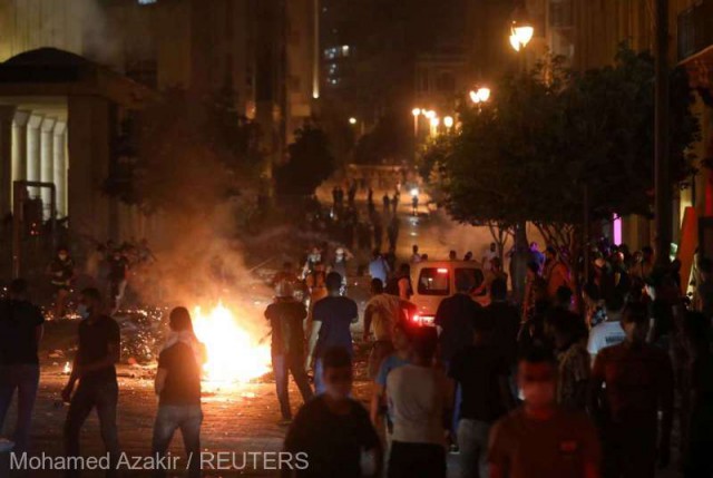 Liban: Gaze lacrimogene împotriva manifestanţilor antiguvernamentali la Beirut