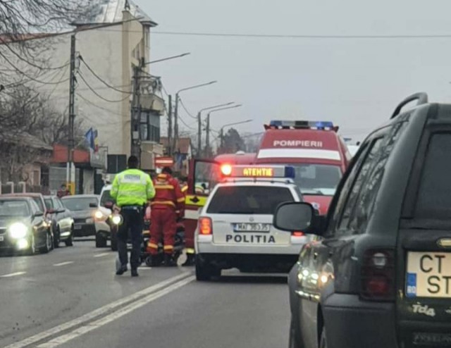 Accident rutier GRAV în Valu lui Traian: Victima, în COMĂ