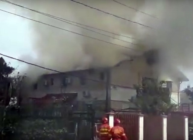 Casa din Eforie Sud a fratelui lui Dorel Onaca, CUPRINSĂ de FLĂCĂRI. VIDEO