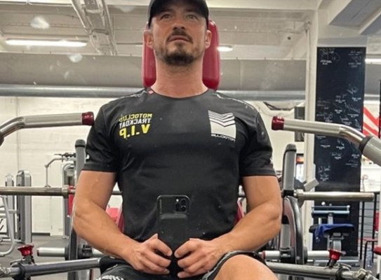 Orlando Bloom și-a găsit cel mai pufos și scump “antrenor de fitness” din lume