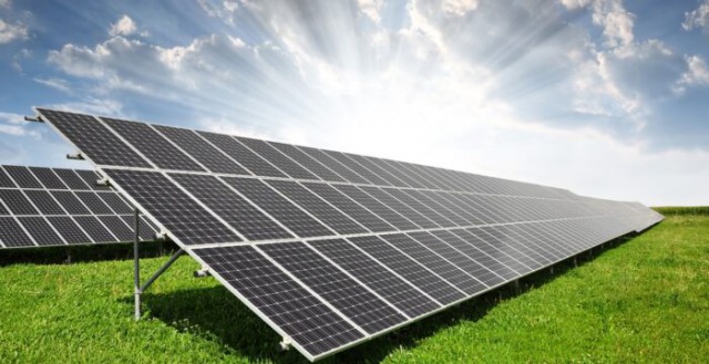 Două companii israeliene vor inaugura în România „cel mai mare parc fotovoltaic din Europa de Sud-Est”