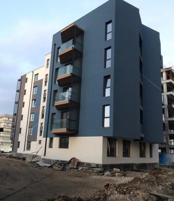 SIRIENII de la Building Expert Top Construct KS mai vor DOUĂ etaje la imobilele pe care le dețin în MAMAIA