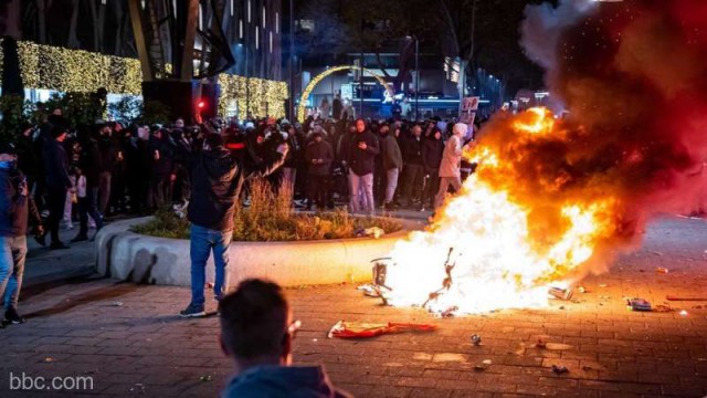 Coronavirus - Olanda: Răniţi şi violenţe la protestele din Rotterdam faţă de noile restricţii. VIDEO
