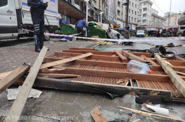 Turcia: Cel puţin patru morţi în urma unei furtuni care a lovit oraşul Istanbul. VIDEO