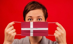Obligativitatea purtării măştilor sanitare revine în Danemarca