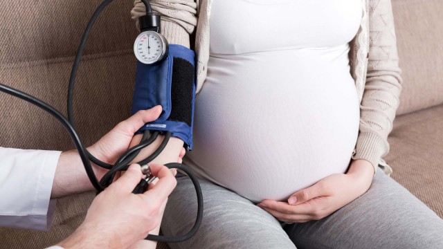 De ce apare hipertensiunea în sarcină?