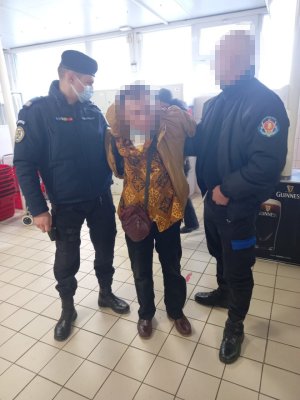 ALERTĂ la un MAGAZIN din TOMIS 3: angajatele, ATACATE de un client cu SPRAY PARALIZANT