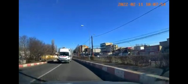 Un șofer de dubă, la un pas de tragedie, la Doraly! Video