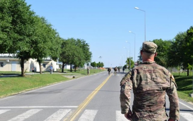 Un militar de la Kogălniceanu, ”prăduit” de un vecin, în Mamaia!