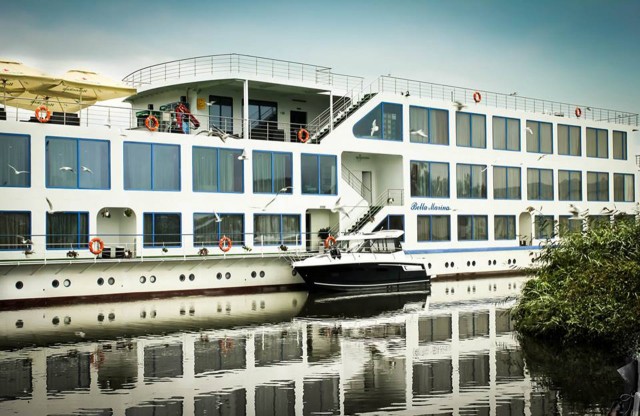 Hotelul plutitor al lui Munteanu, din Constanța, scos la licitație cu 2 milioane de euro