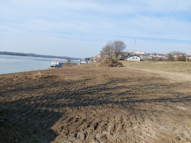 Primăria Hârșova a achiziționat două pontoane de acostare a ambarcațiunilor