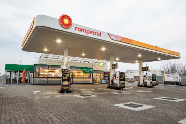 „Atac complex” la Rompetrol. Șoferii care au circulat pe A2 nu au găsit benzină la pompă