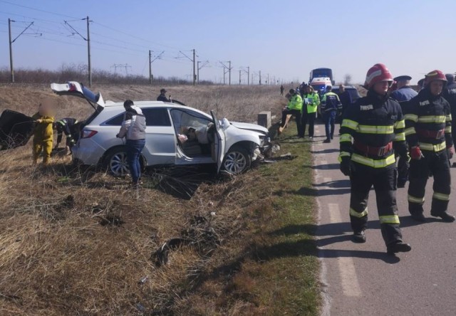 Elicopterul SMURD, solicitat la Fetești; accident cu 5 victime