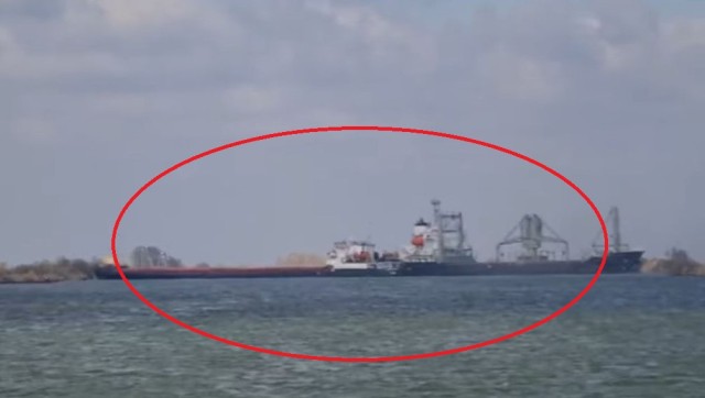 Două nave maritime s-au ciocnit pe canalul Sulina. Video