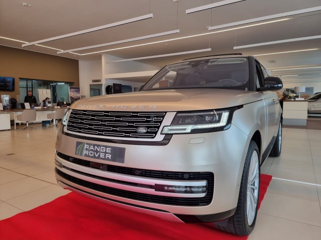 Noul Range Rover, lansat la Constanța, cu succes. Video